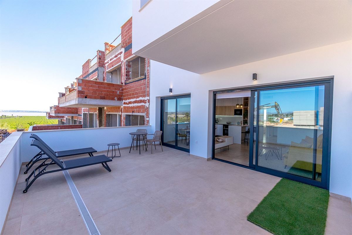 Foto 8 : Appartement met tuin te 03181 Torrevieja (Spanje) - Prijs € 289.900