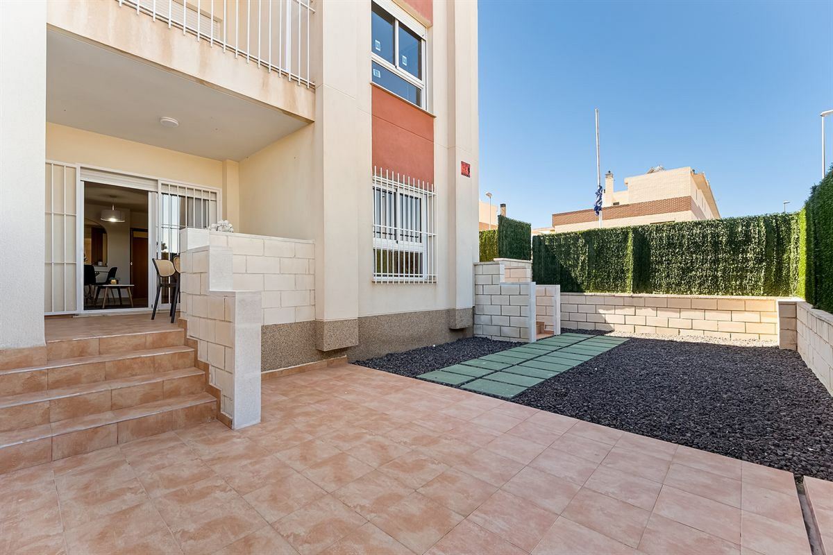 Image 15 : Apartment with terrace IN 03189 Lomas De Cabo Roig (Spain) - Price 157.500 €