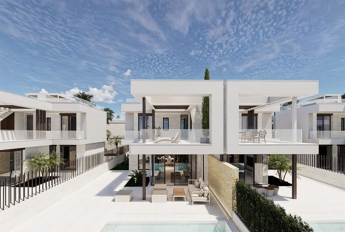 Image 2 : Villa IN 30710 Los Alcazares (Spain) - Price 402.000 €