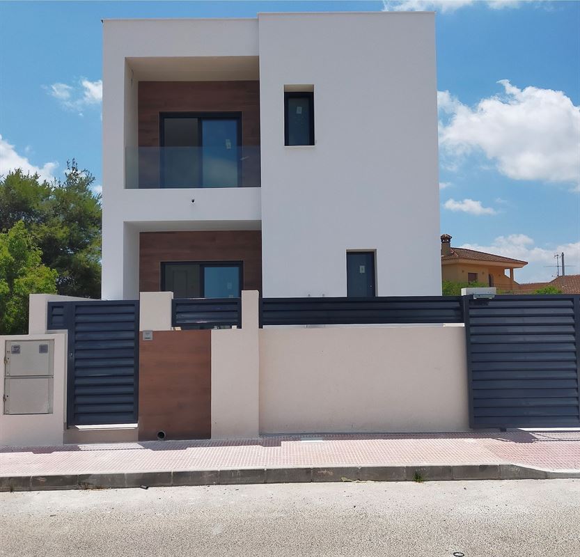 Foto 1 : Villa te 03159 Daya Nueva (Spanje) - Prijs € 345.000