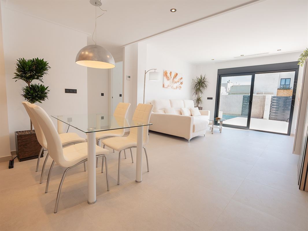 Image 2 : Villa IN 03194 La Marina (Spain) - Price 392.000 €