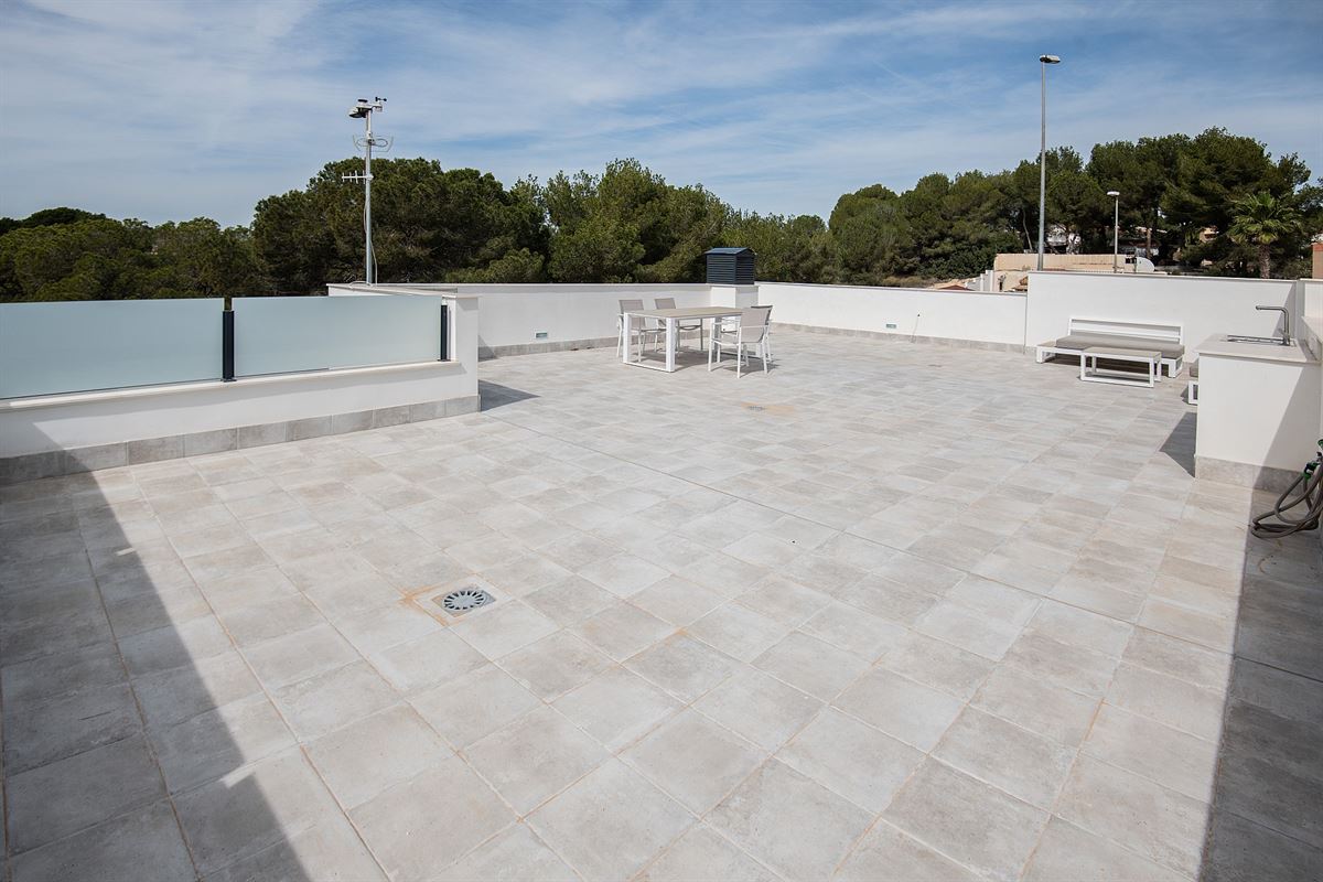 Image 4 : Villa IN 03191 Pinar De Campoverde (Spain) - Price 422.500 €