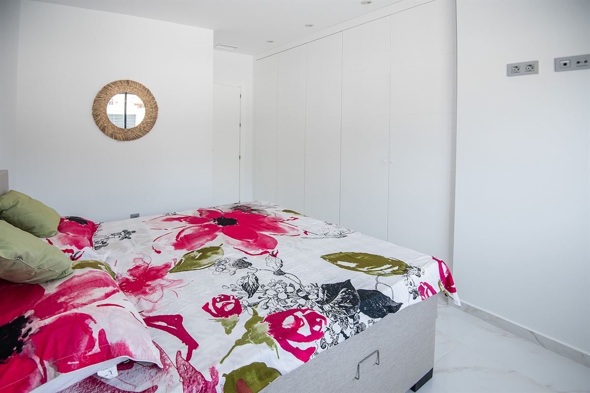Image 9 : Villa IN 03191 Pinar De Campoverde (Spain) - Price 422.500 €