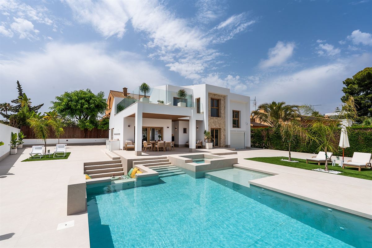 Foto 2 : Villa te 03189 Campoamor - Orihuela Costa (Spanje) - Prijs € 1.350.000