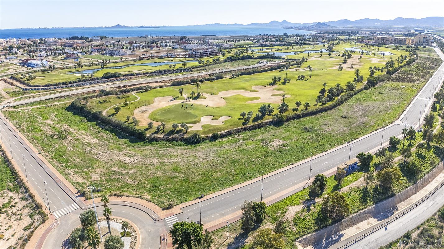 Image 11 : Apartment with garden IN 30710 Los Alcazares (Spain) - Price 269.000 €