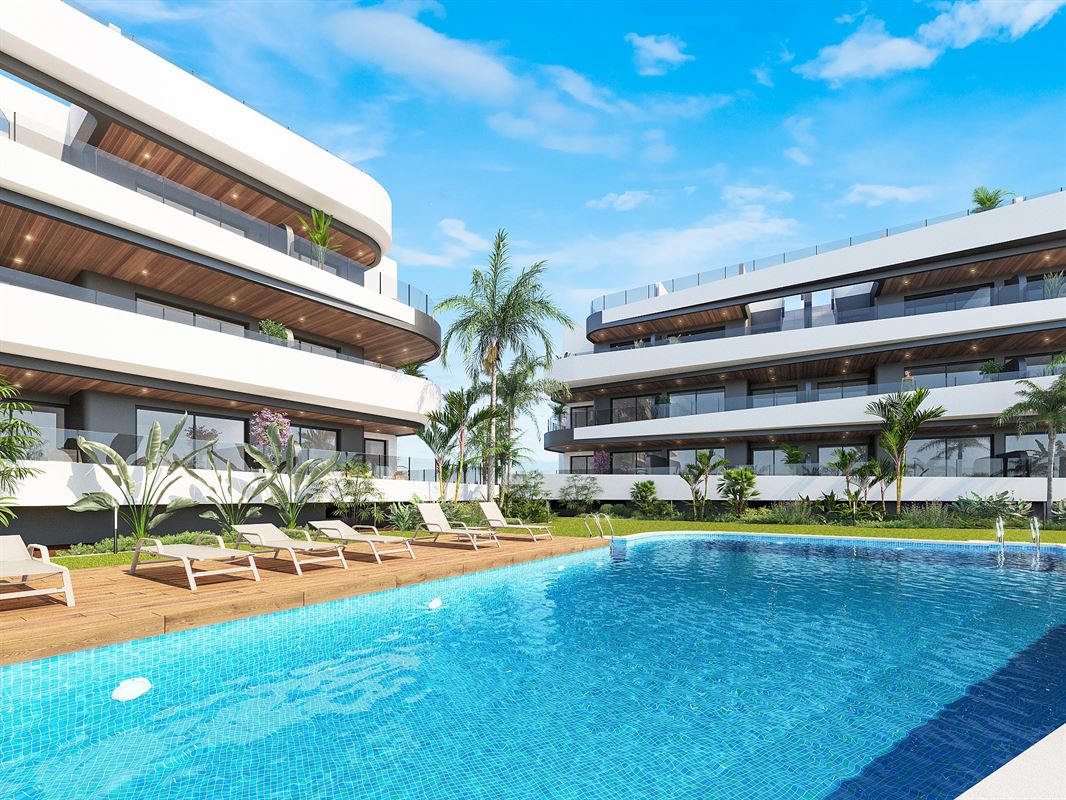 Image 2 : Apartment with garden IN 30710 Los Alcazares (Spain) - Price 269.000 €