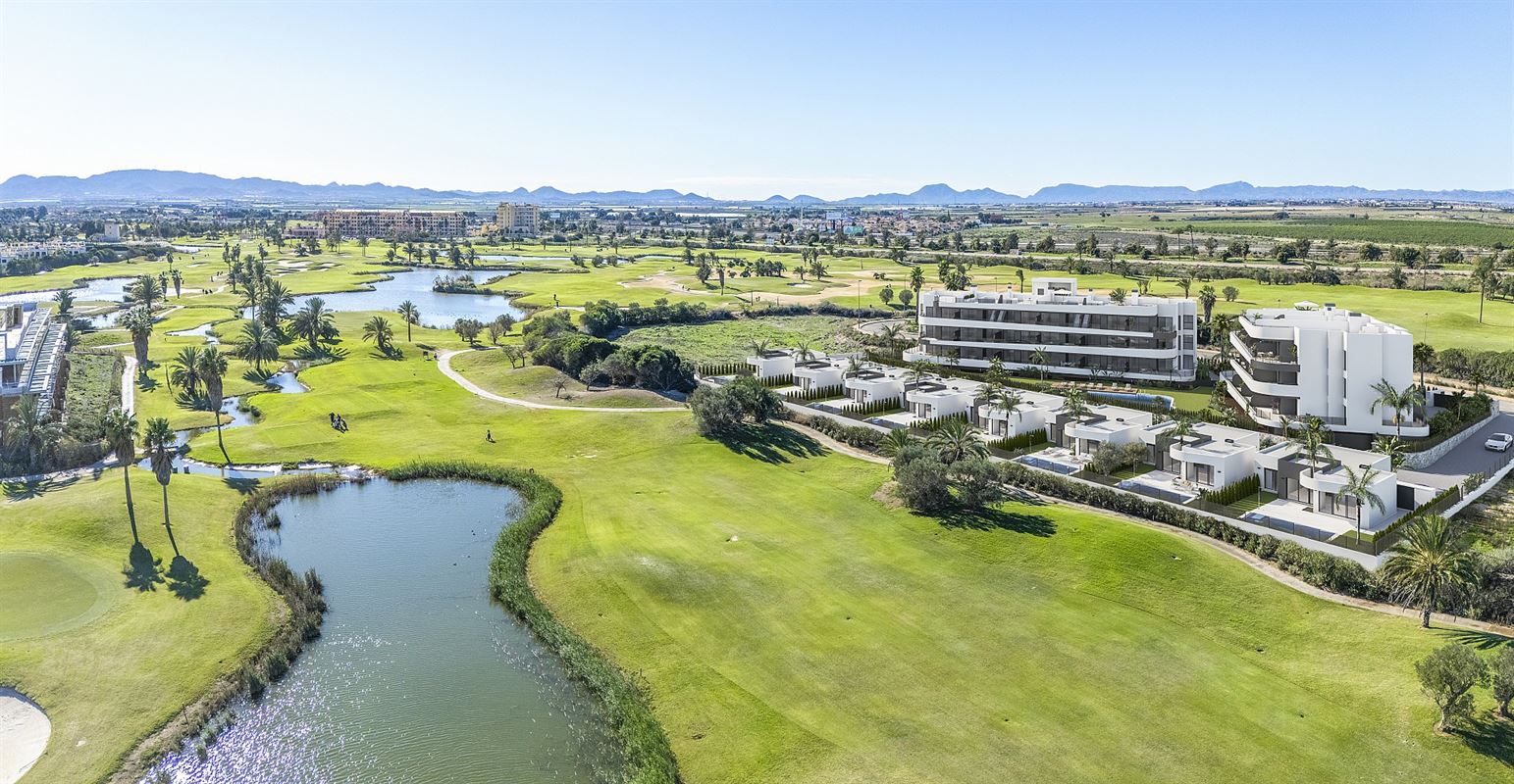 Image 7 : Apartment with garden IN 30710 Los Alcazares (Spain) - Price 359.000 €