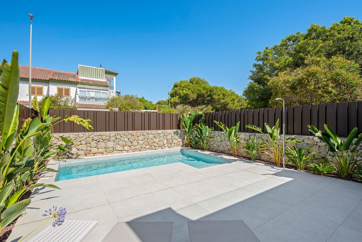 Image 6 : Villa IN 03191 Mil Palmeras (Spain) - Price 539.900 €