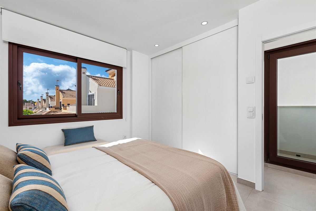 Image 11 : Villa IN 03191 Mil Palmeras (Spain) - Price 539.900 €