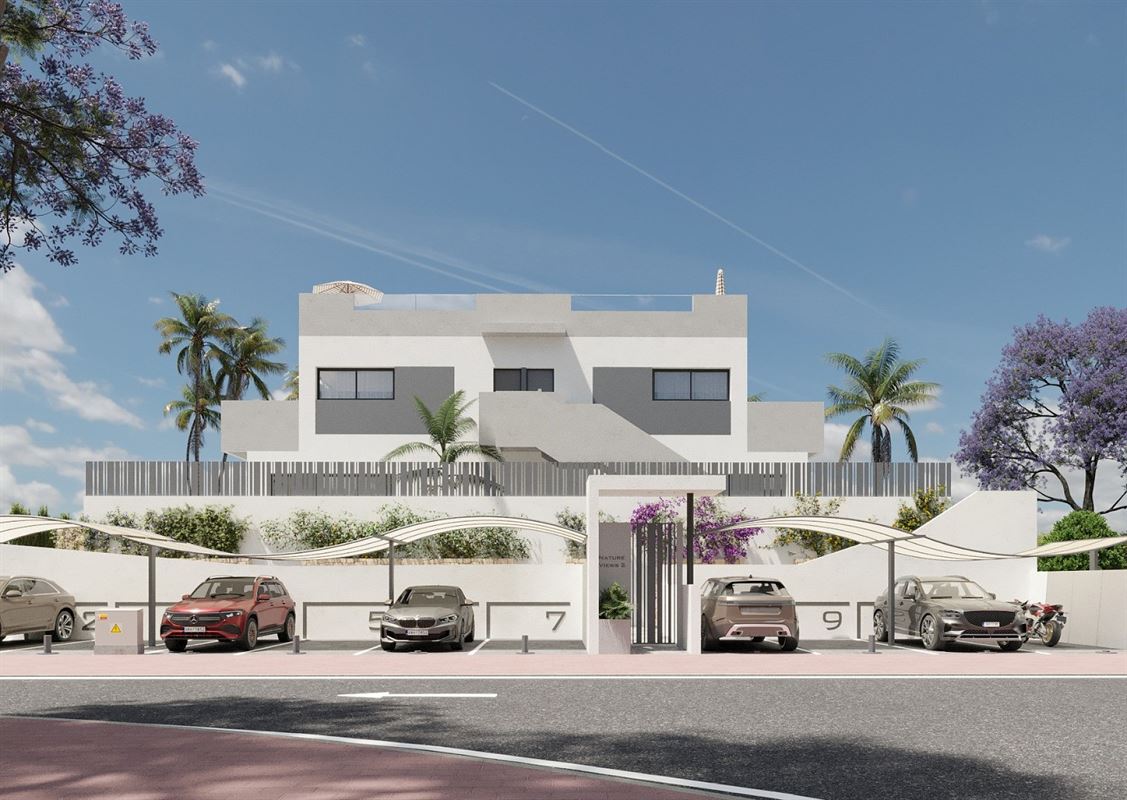 Image 2 : Apartment with garden IN 03181 Torrevieja (Spain) - Price 330.000 €