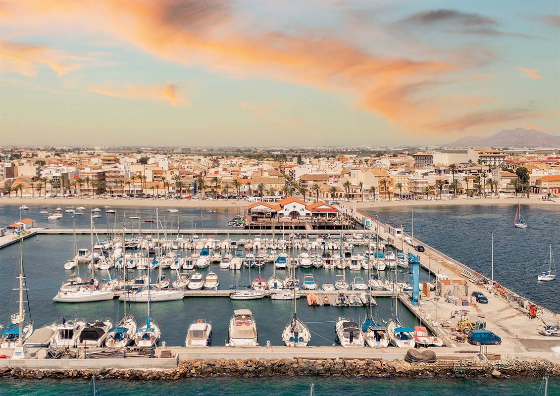 Image 5 : Apartment with terrace à 30710 Los Alcazares (Espagne) - Prix 329.000 €