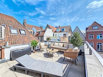  in 8000 BRUGGE (Belgium) - Price 450.000€