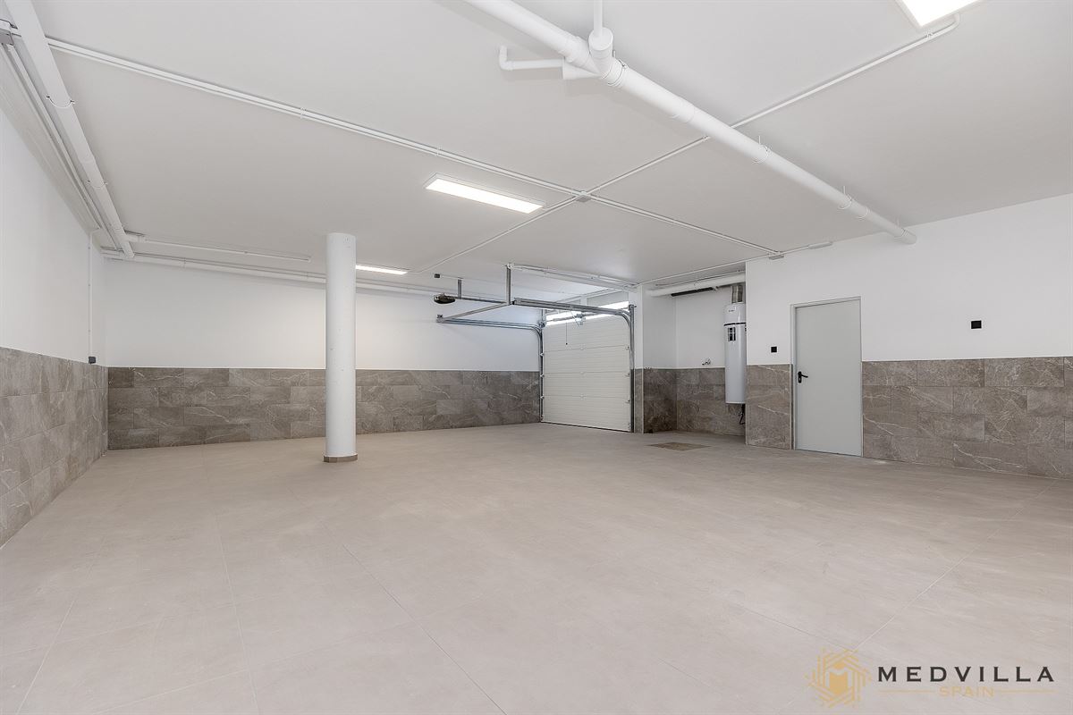 Image 11 : Villa à 30710 Los Alcazares (Espagne) - Prix 685.000 €