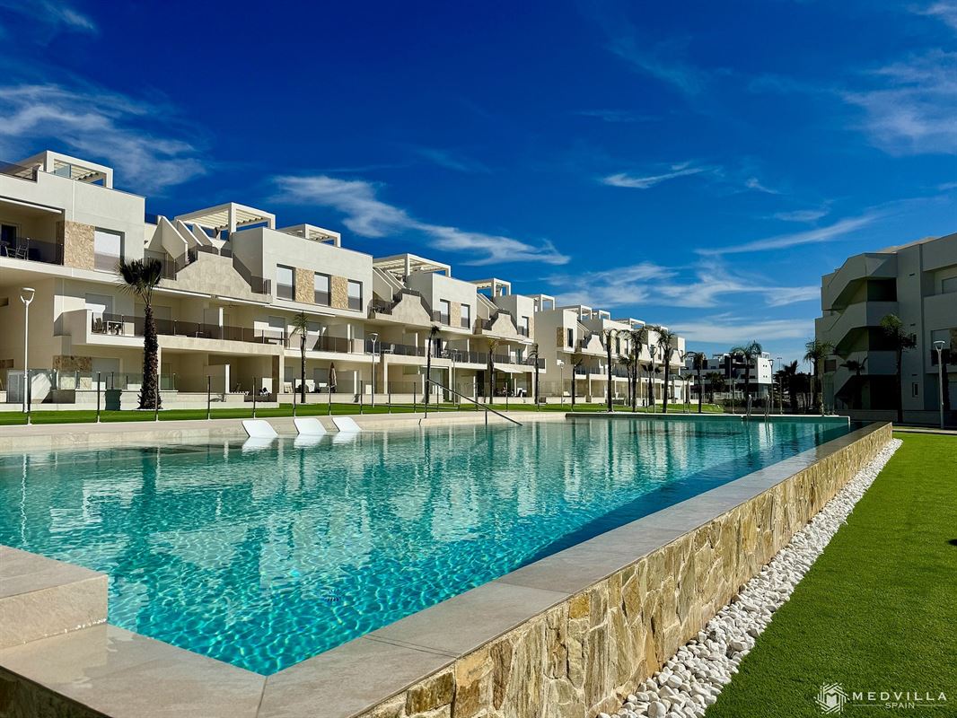 Foto 1 : Appartement met terras te 03149 El Raso (Spanje) - Prijs € 330.000