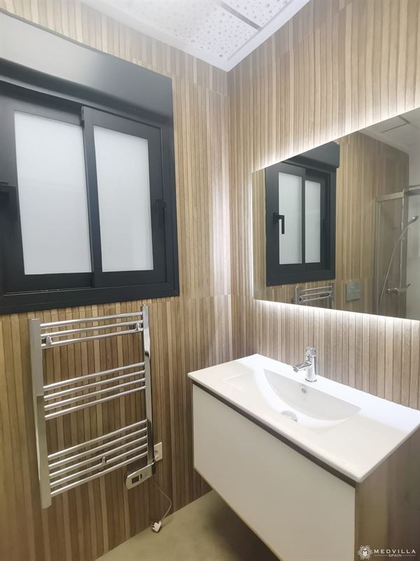 Image 5 : Apartment with terrace IN 03181 Torrevieja (Spain) - Price 249.000 €