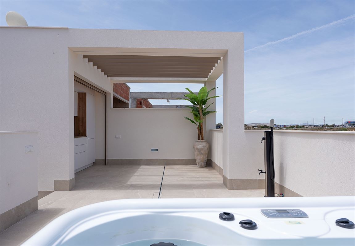 Image 12 : Villa IN 30710 Los Alcazares (Spain) - Price 439.000 &euro;