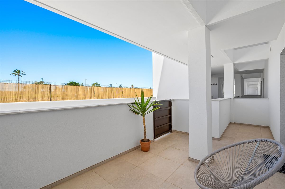 Image 11 : Apartment with garden IN 30710 Los Alcazares (Spain) - Price 265.000 &euro;