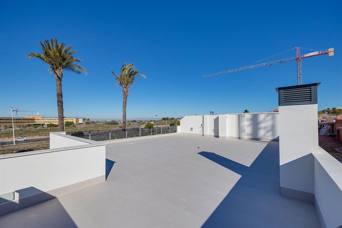 Image 35 : Villa à 03181 Torrevieja (Espagne) - Prix 585.000 &euro;