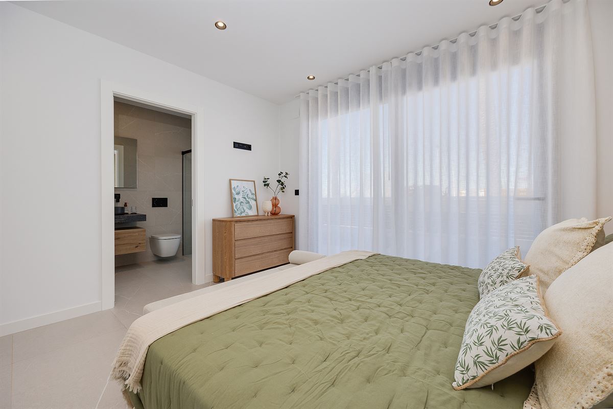 Image 23 : Villa à 03181 Torrevieja (Espagne) - Prix 585.000 &euro;