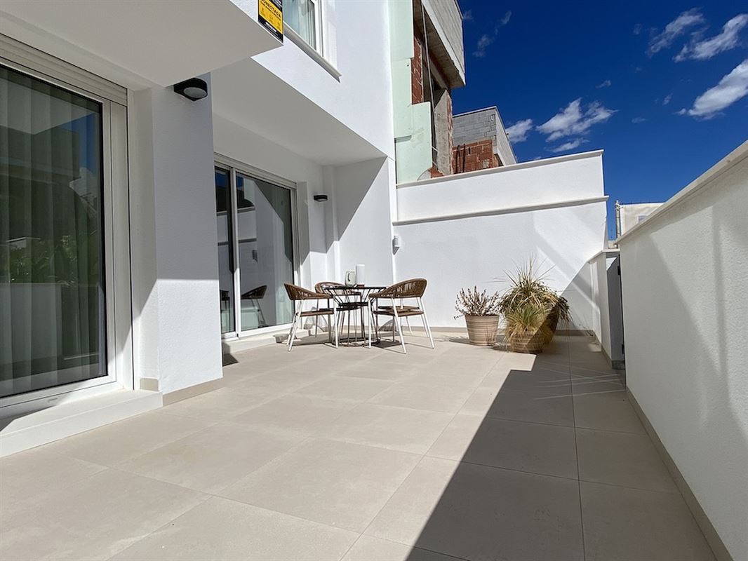 Image 15 : Apartment with garden IN 03190 Pilar de la Horadada (Spain) - Price 304.900 &euro;