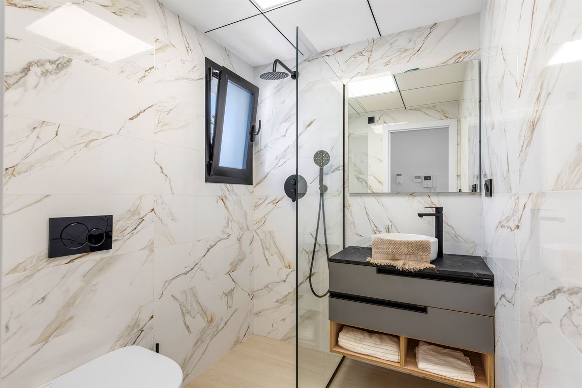 Image 33 : Apartment with garden à  Guardamar del Segura (Espagne) - Prix 229.000 &euro;