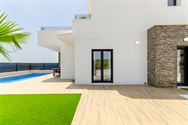Image 7 : Semi detached à 03187 Los Montesinos (Espagne) - Prix 405.000 &euro;