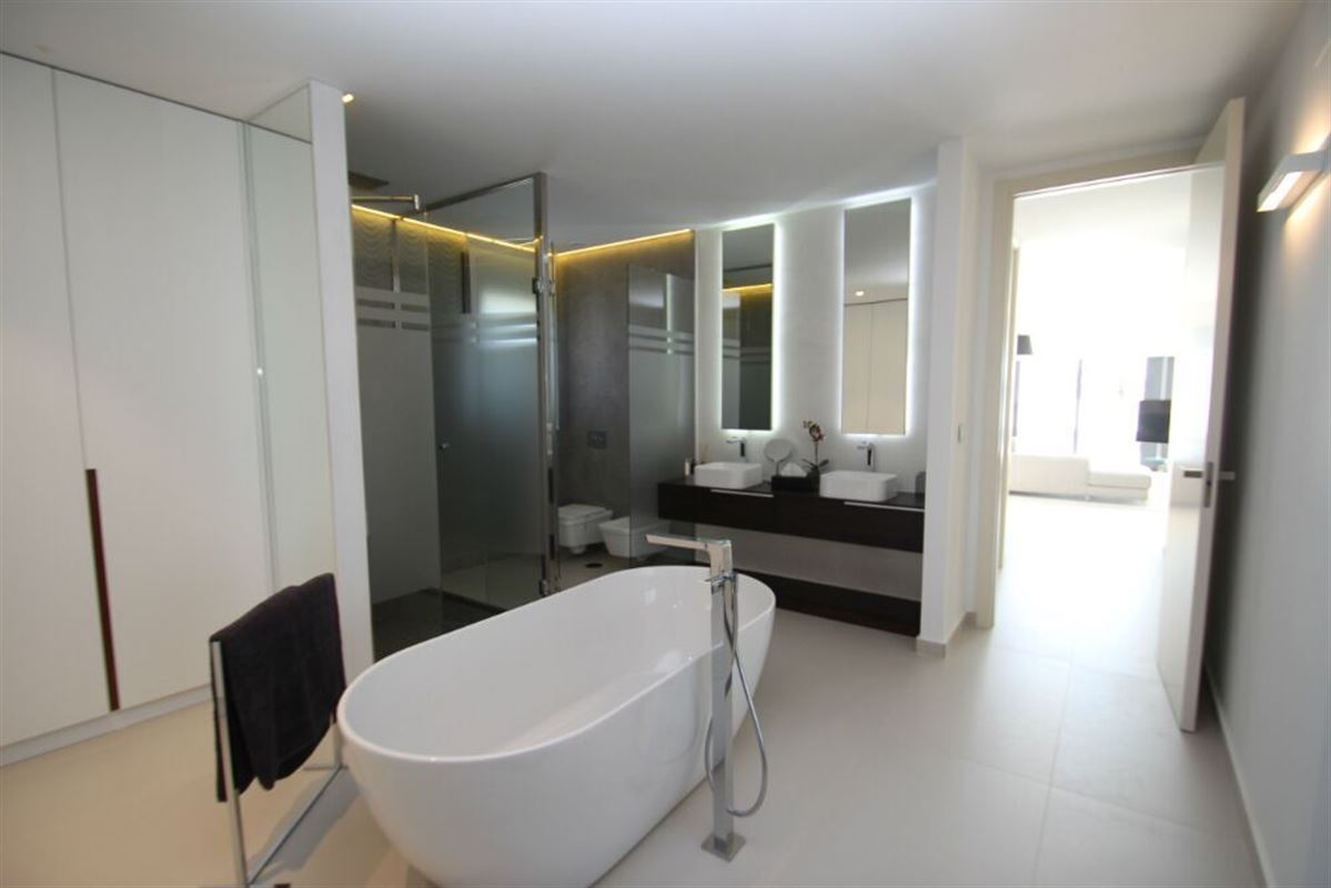 Foto 22 : Villa te 03193 San Miguel de Salinas (Spanje) - Prijs &euro; 1.250.000