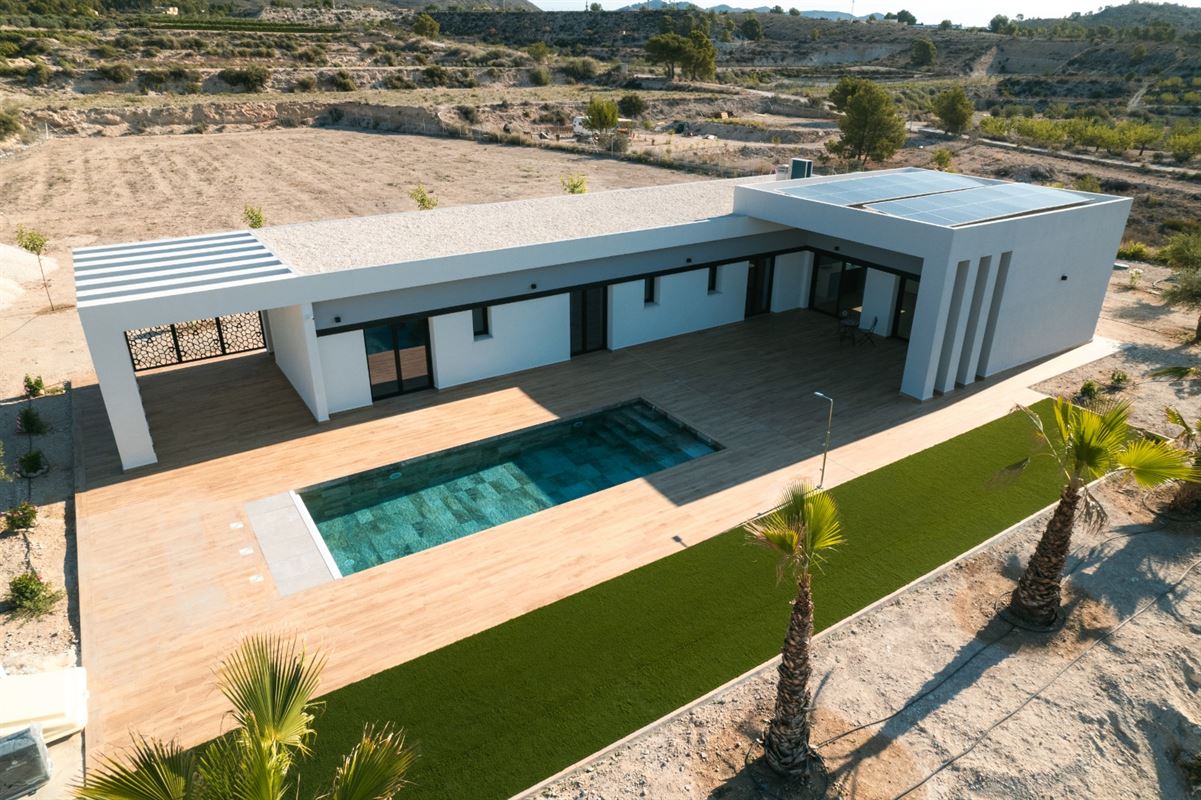 Image 31 : Villa IN 03650 Pinoso (Spain) - Price 465.000 &euro;