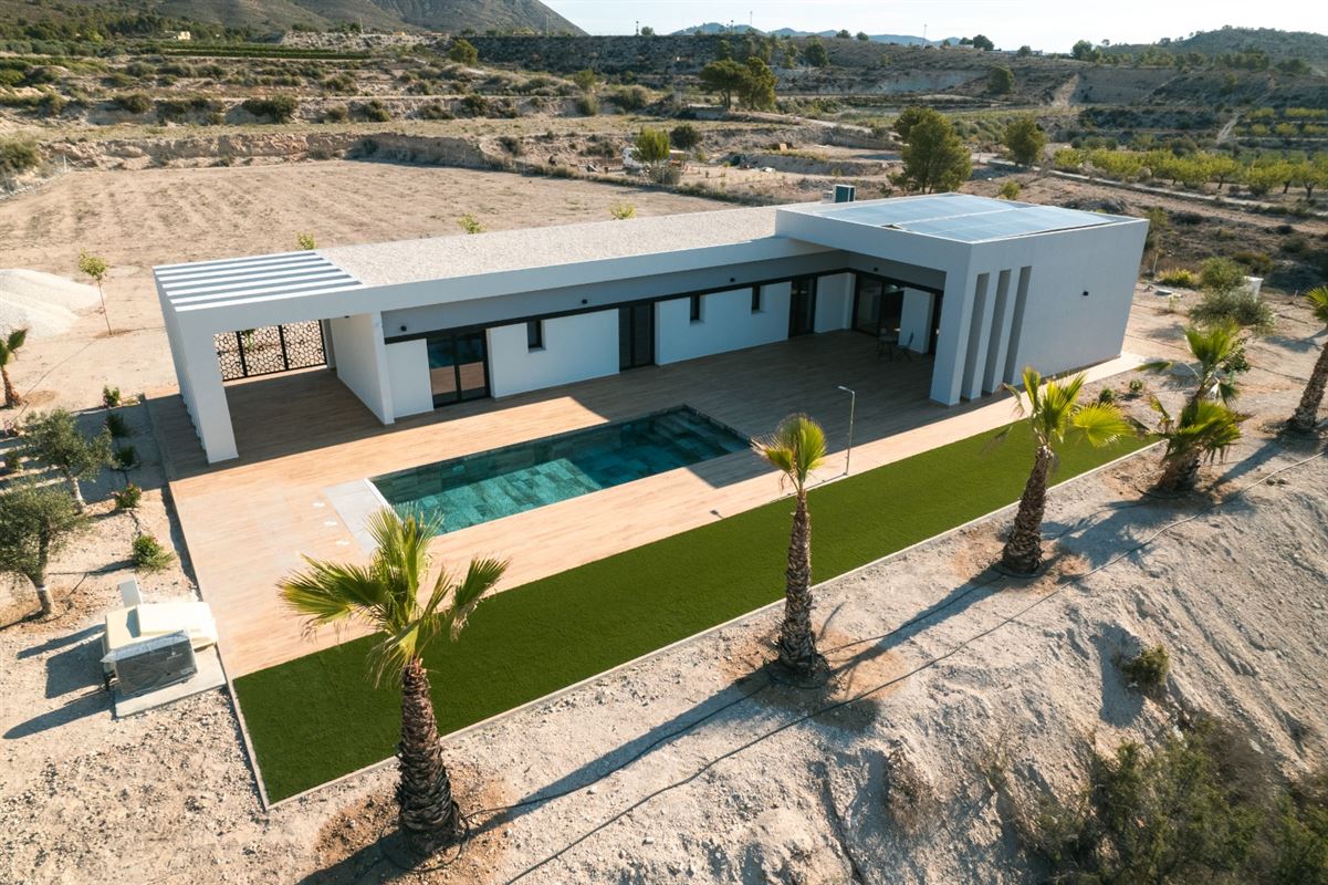 Image 30 : Villa IN 03650 Pinoso (Spain) - Price 465.000 &euro;