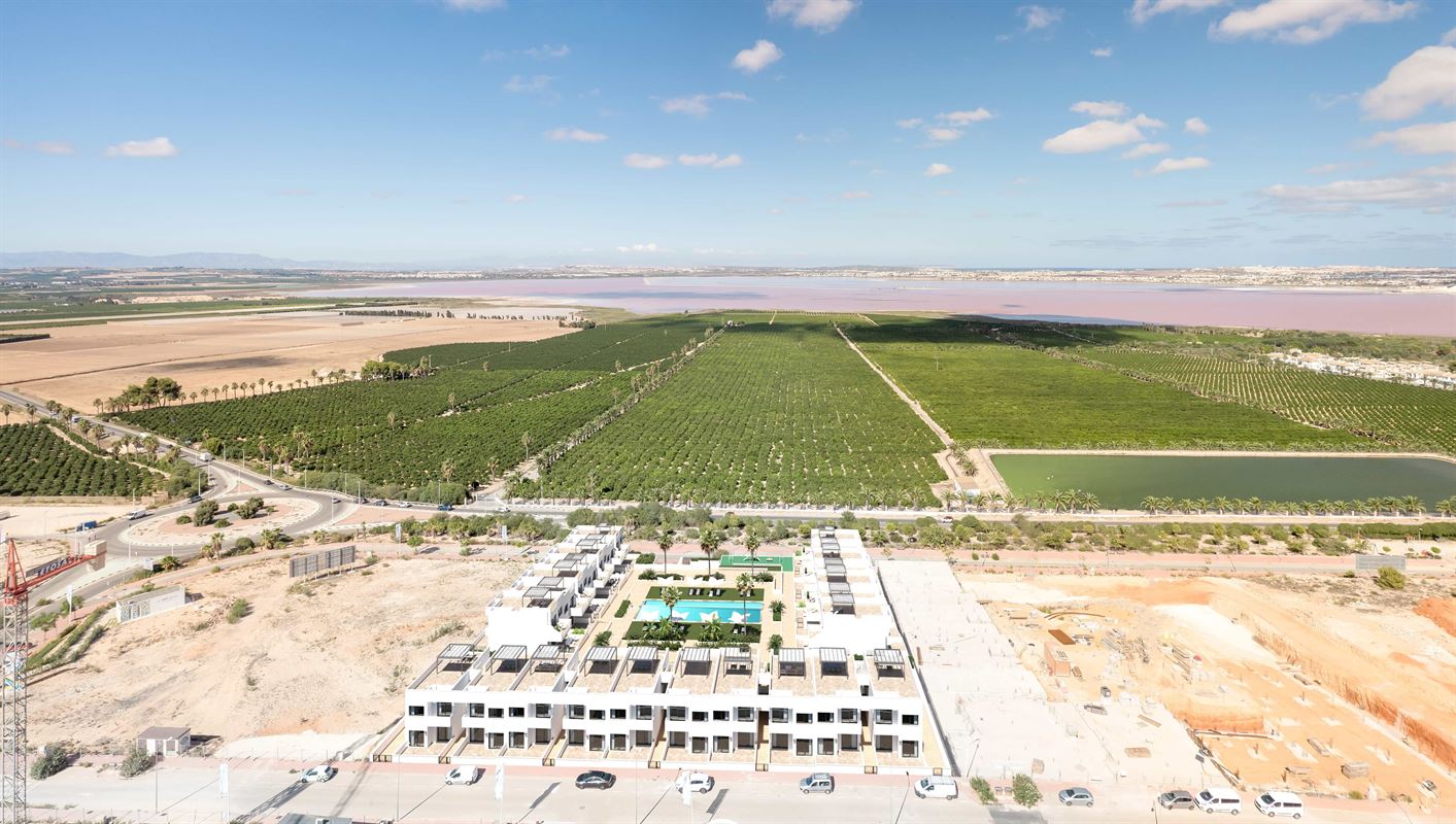 Foto 11 : Appartement met tuin te 03181 Torrevieja (Spanje) - Prijs &euro; 299.900