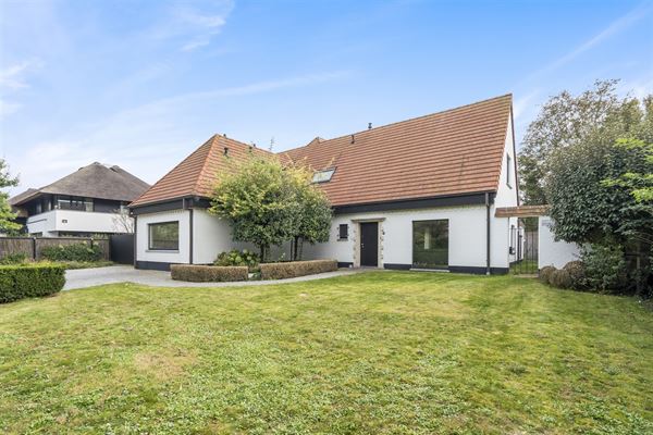 Charmante villa in een rustige woonwijk.