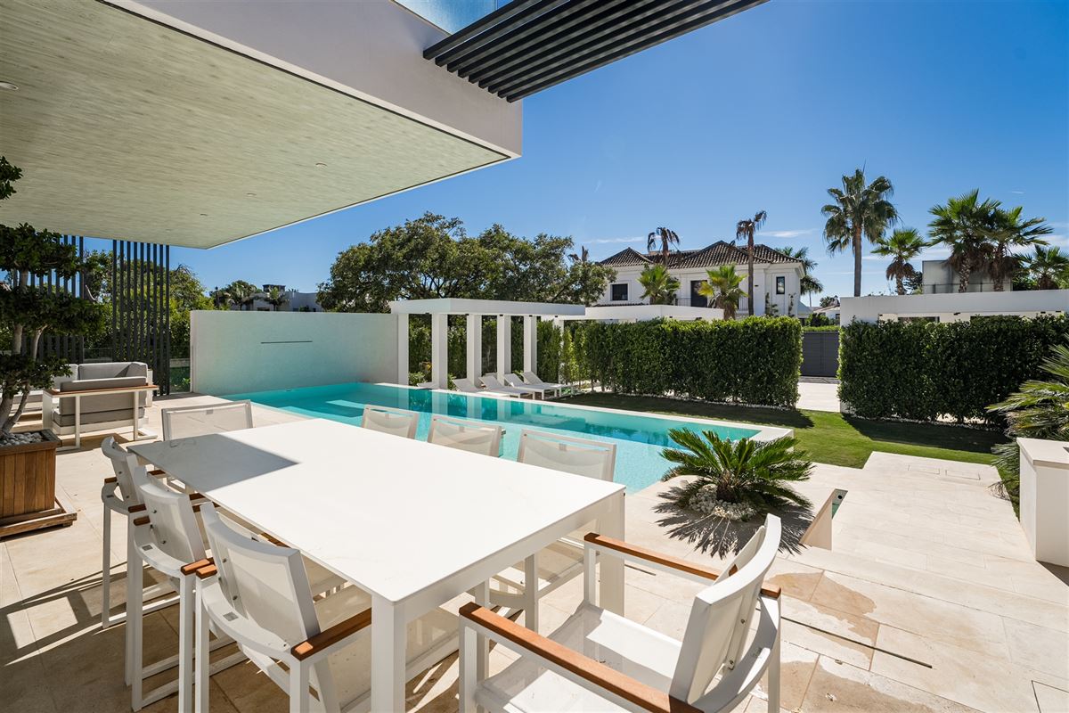 Flambant neuf : Belle villa contemporaine, à quelques pas de la plage,