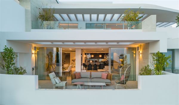 Appartement de luxe unique en triplex avec une vue panoramique à couper le souffle à Palo Alto, Ojén