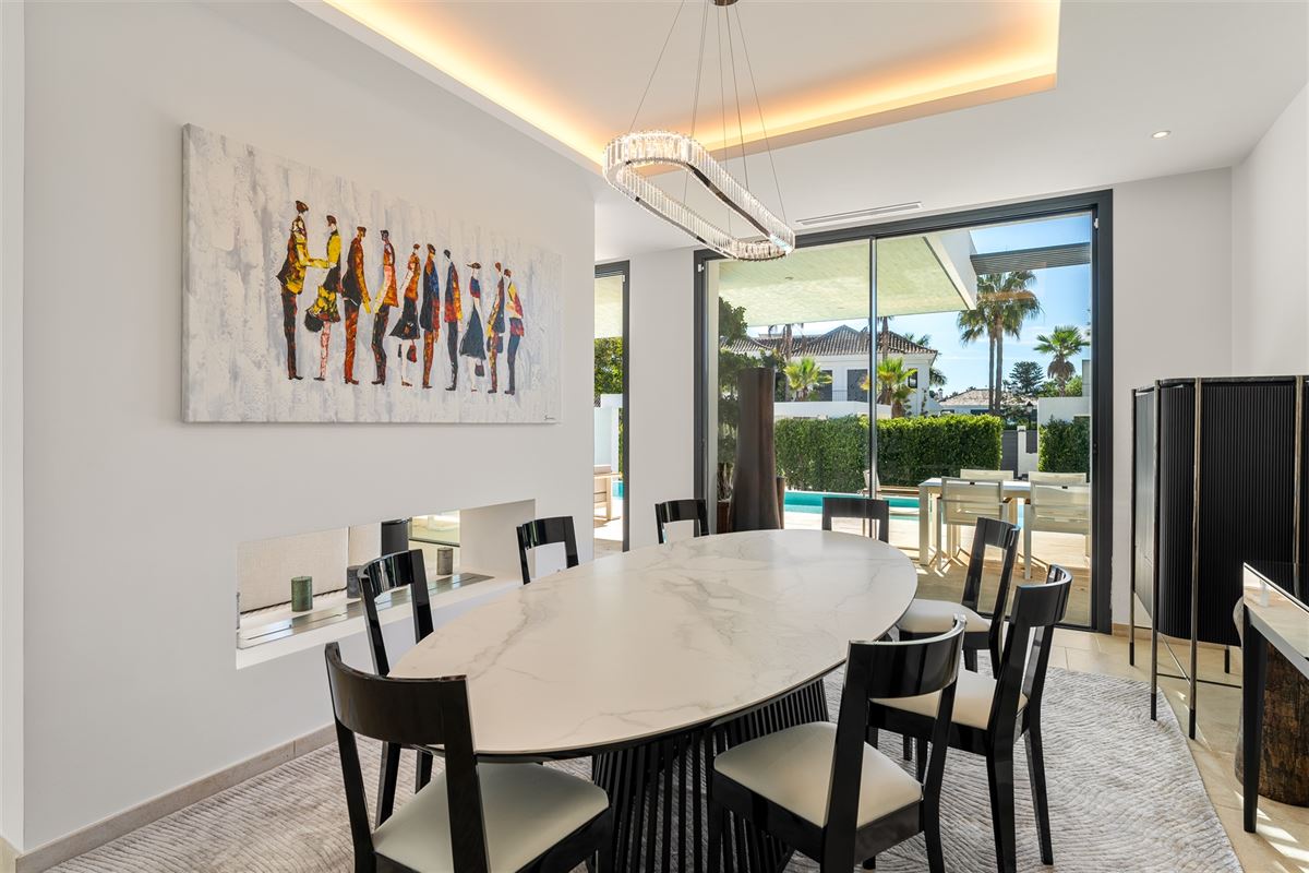 Flambant neuf : Belle villa contemporaine, à quelques pas de la plage,