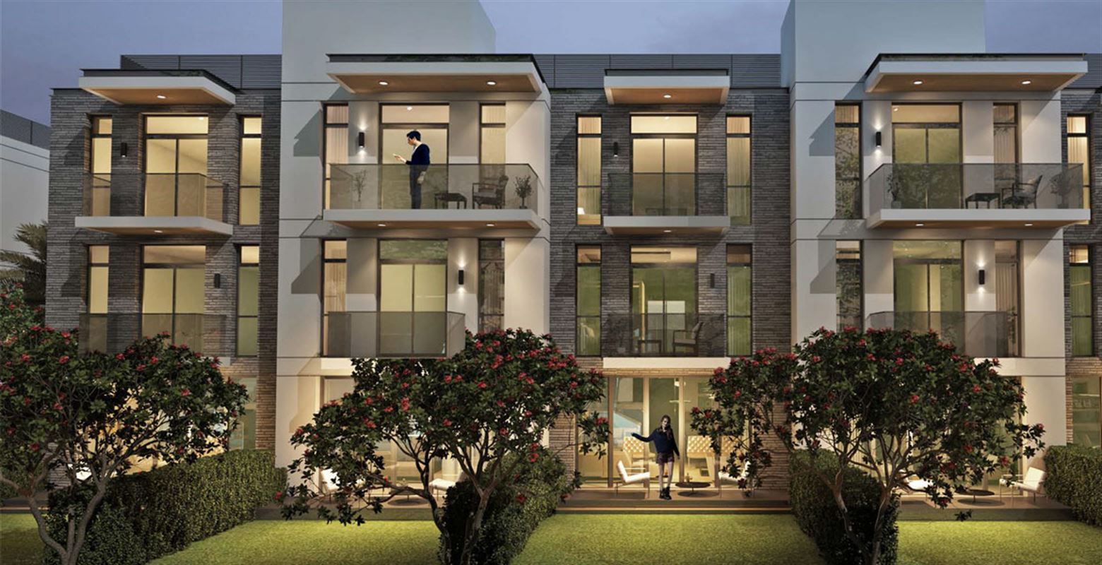 Quadruple-family homes Townhouses