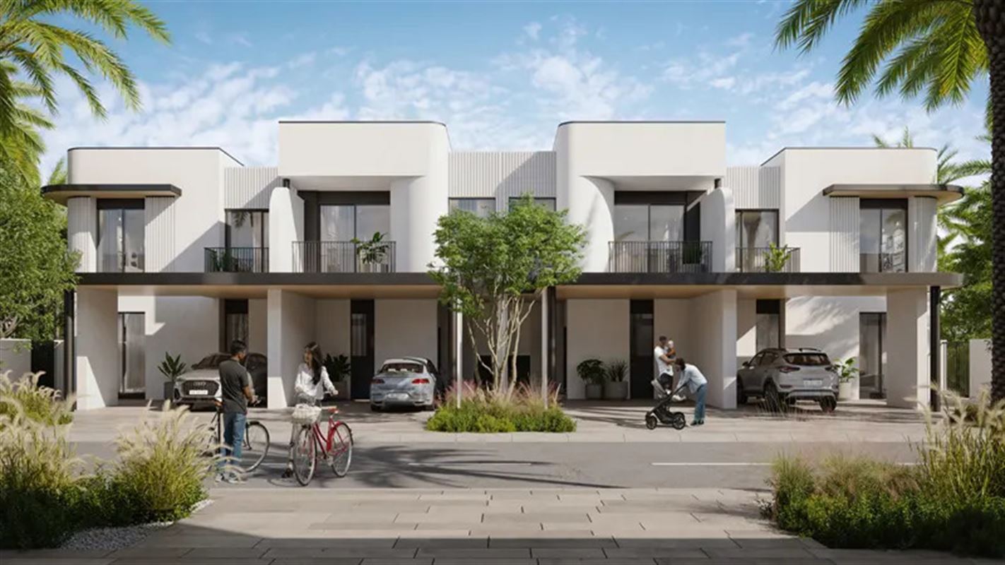 Anya at Arabian Ranches 3