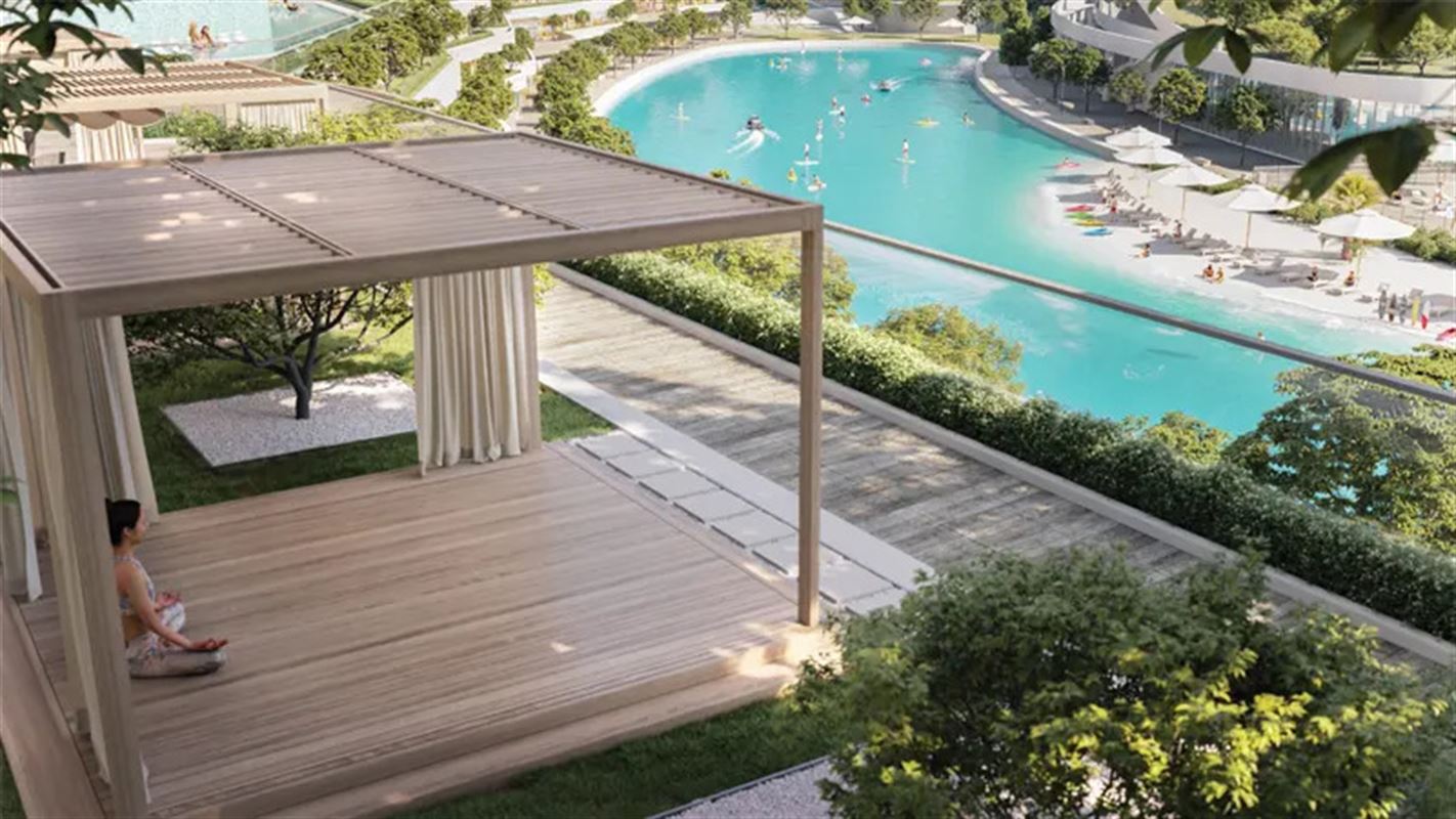 340 Riverside Crescent