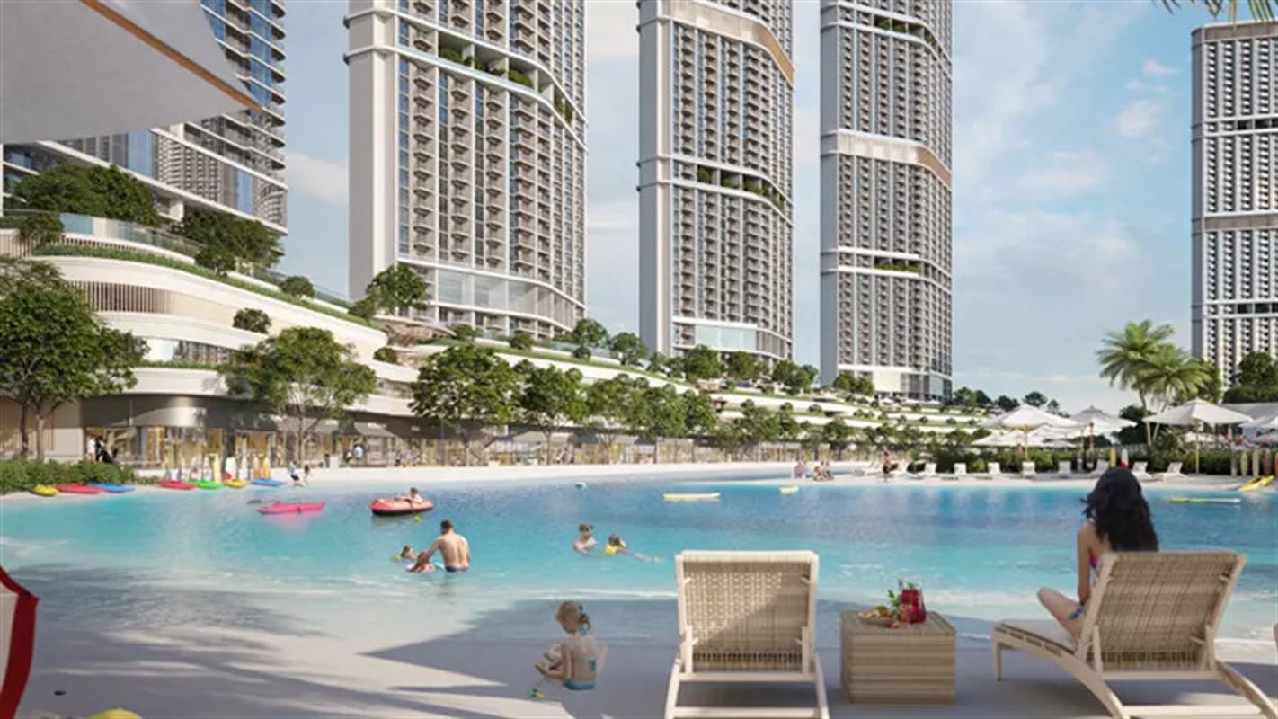 360 Riverside Crescent