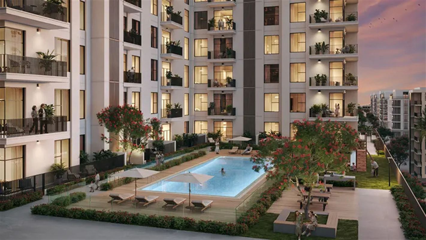 Elaya at Town Square