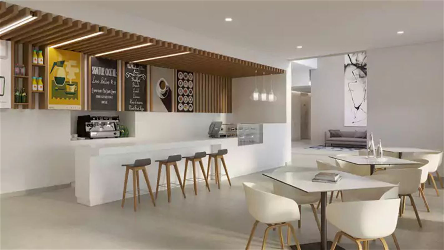 Viewpoints on the promenades