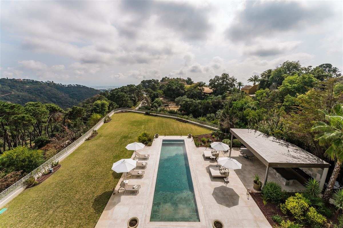 Moderne villa met uitzicht in La Zagaleta, Benahavís