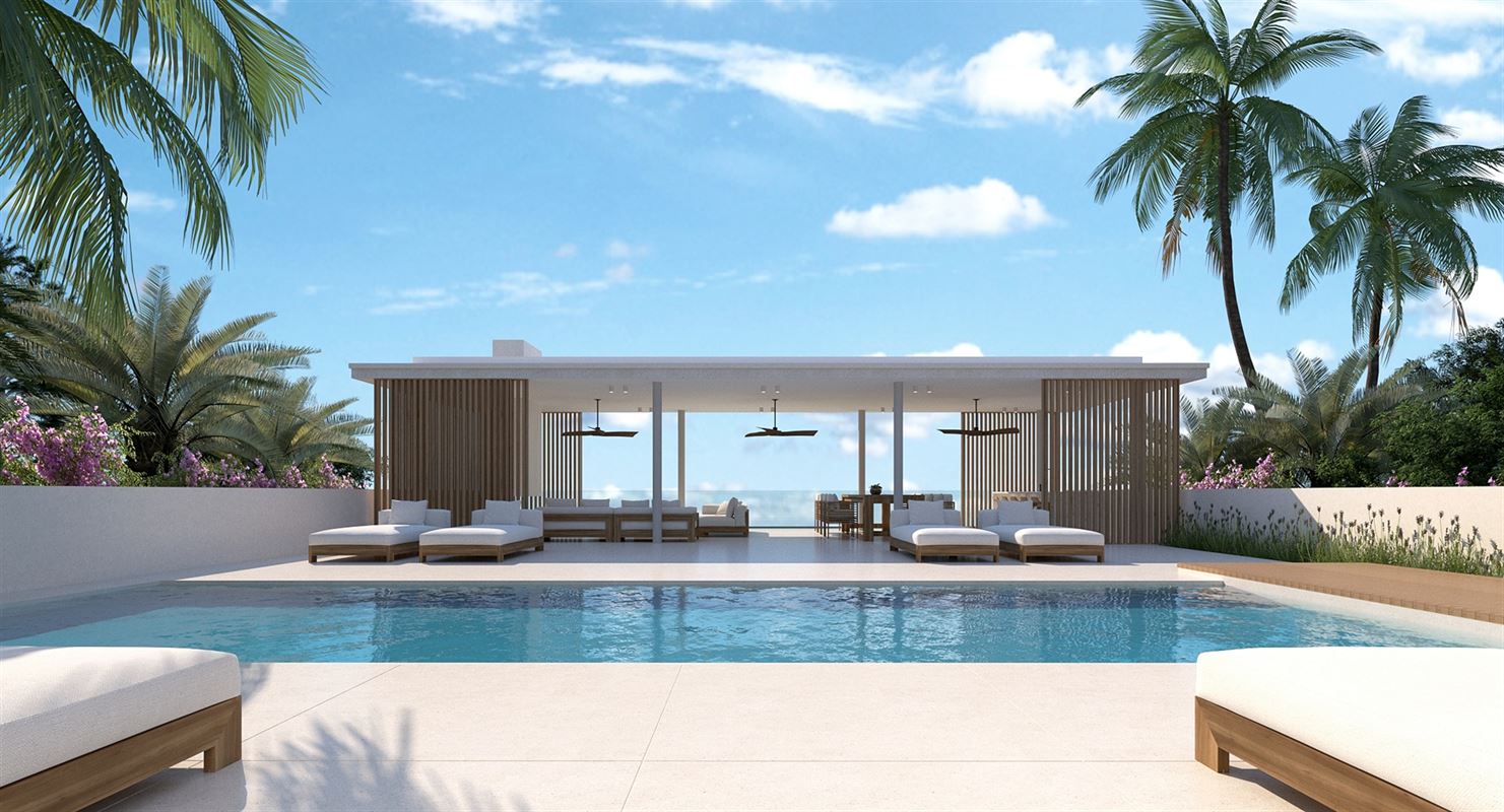 Luxe villa's te koop, eerste lijn in Cap Martinet