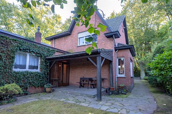Charmante villa nabij centrum Kapellen te renoveren 