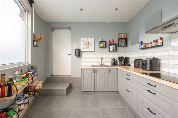 Instapklare HOB met ruime tuin en 3 slaapkamers