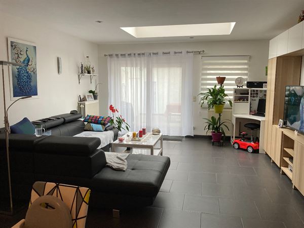 CENTRAAL GELEGEN RIJWONING MET 2 SLAAPKAMERS