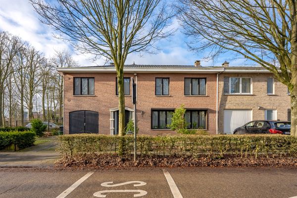 Rustig gelegen ruime woning met 3 slaapkamers