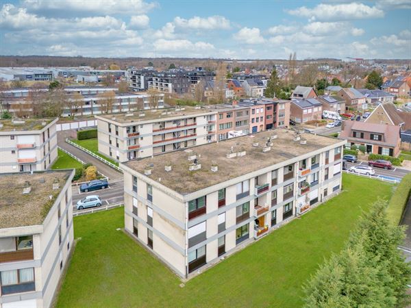 APPARTEMENT TE AARTSELAAR MET 2 SLAAPKAMERS, TERRAS, KELDER 