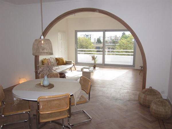Prachtig gerenoveerd appartement met 2 à 3 slaapkamers