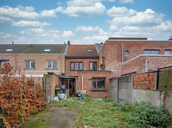 Te renoveren woning met 3 slaapkamers in centrum Maria ter heide