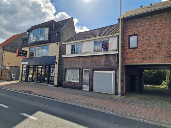 Te renoveren woning nabij centrum Kapellen